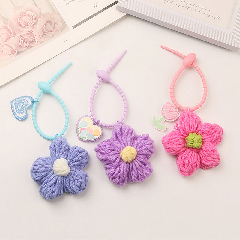 Color Knit Flower Keyrings Cute Creative Keychain Bag Pendant Decorations Headset Case Decor Accessories