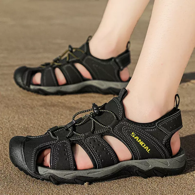 Sandalias suaves de piel auténtica para hombre, zapatos de playa a la moda, zapatillas informales para exteriores, novedad de verano