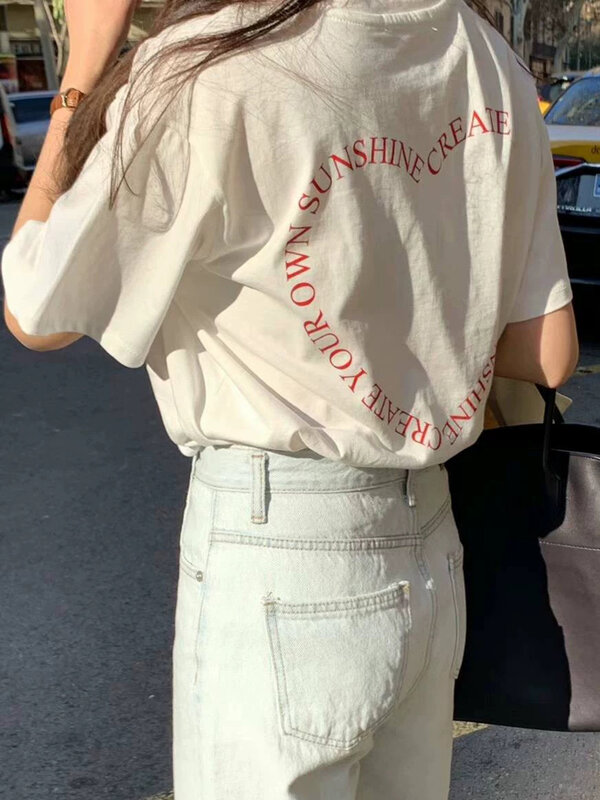 Camiseta con estampado de letras para mujer, ropa con cuello redondo, manga corta, con estampado de corazón en la espalda, informal, 2024