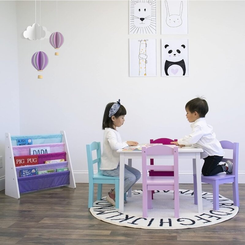 Conjunto de mesa e cadeira de madeira infantil ideal para artesanato, hora do lanche, escola em casa, branco, rosa, roxo, 4 cadeiras incluídas