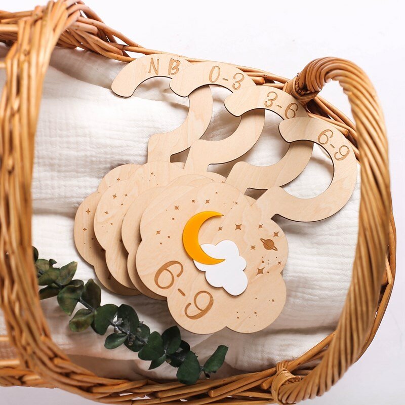 Mathiateur de garde-robe en bois pour bébé de 0 à 24 mois, organisateur de Cisco en forme d'étoile et de lune, cartes commémoratives, accessoires de photographie