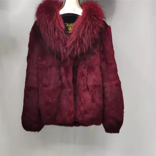 2024 женское универсальное простое меховое пальто из кроличьего меха утолщенная Свободная куртка с V-образным вырезом и коротким меховым воротником из енота