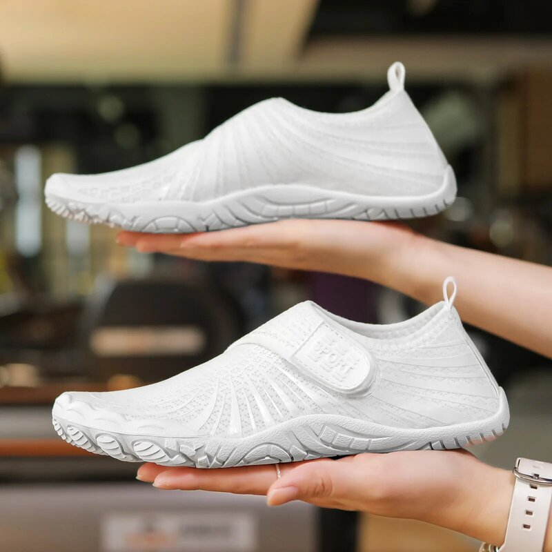 Men's Women's Fashion Wading Sneakers Beach Water Shoes Quick Dry Water Sports Diving Sneakers Non-Slip Water Shoes Size 35-46