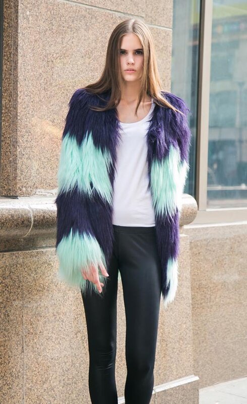 Płaszcz ze sztucznego futra szwy damskie fluorescencyjny płaszcz długie włosy europejskie i amerykańskie ukryte guziki
