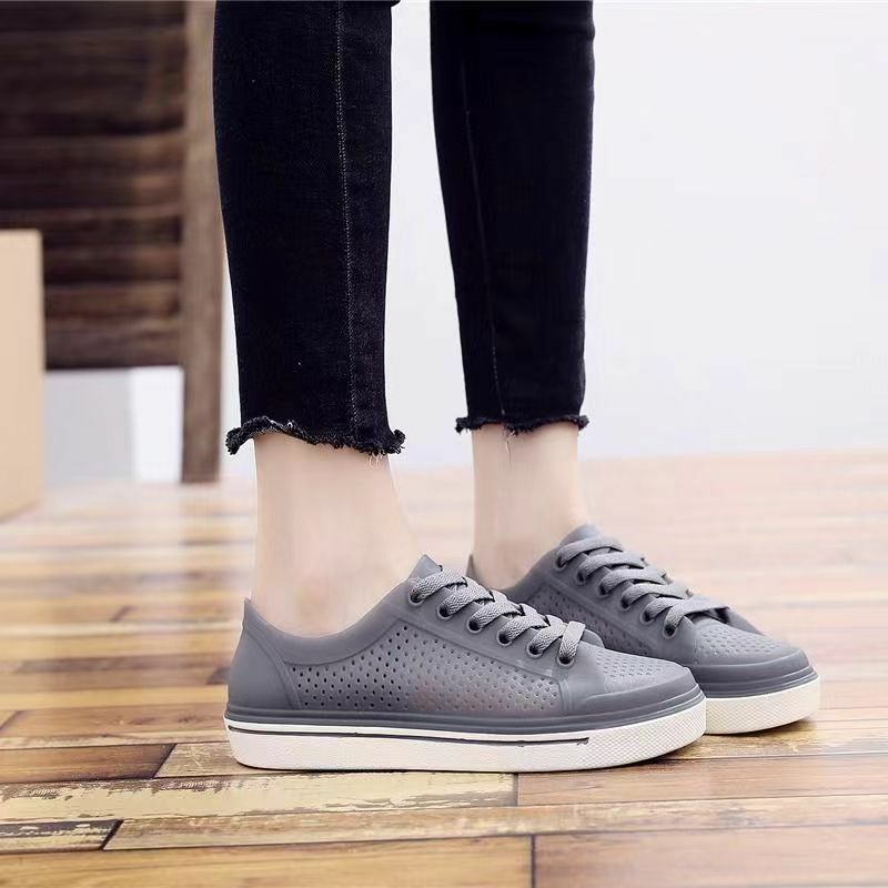 New Women's Summer Low Top Lace Up Flat Sole Rain Shoes Free Shipping Soft Sole Non- Slip Breathable Water Shoes Work Shoes
