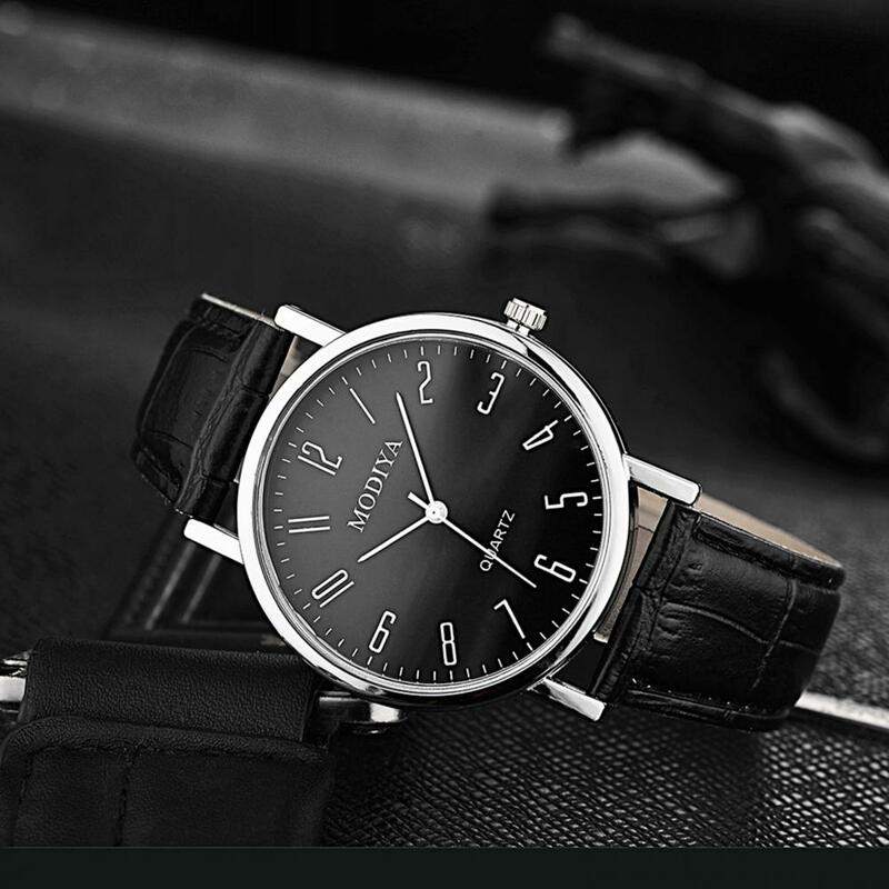 Sleek Men Watch Men Quartz Watch Stylish Men's Chronograph Watches with Quartz Movement Leather Strap Gift for Boyfriend