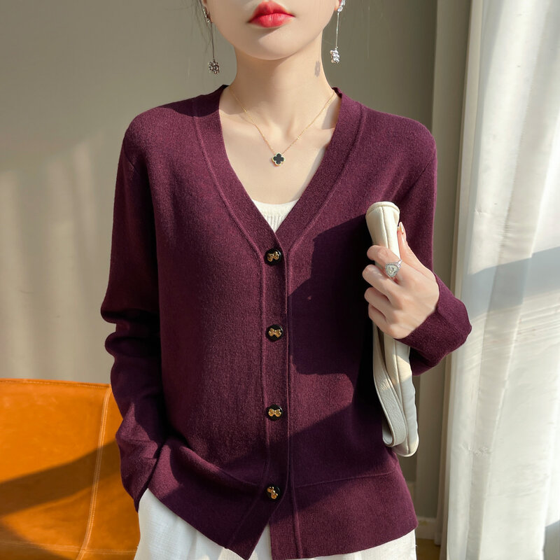 Versatile~V-neck short style small fragrant cardigan women's jacket 2024 spring new thin sweater with a minimalist top