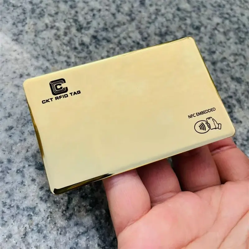 Produk disesuaikan, kartu RFID besi tahan karat berlapis emas 24k untuk kartu emas VIP/Bisnis