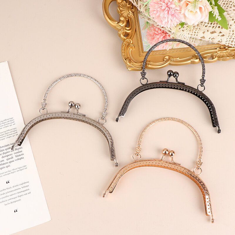 1Pc 16.5CM Arc Vintage Embossing Metal Frame Clasp Arch Lock For Bags Clasp With Handles Bag Wrist Frame Support Accessories