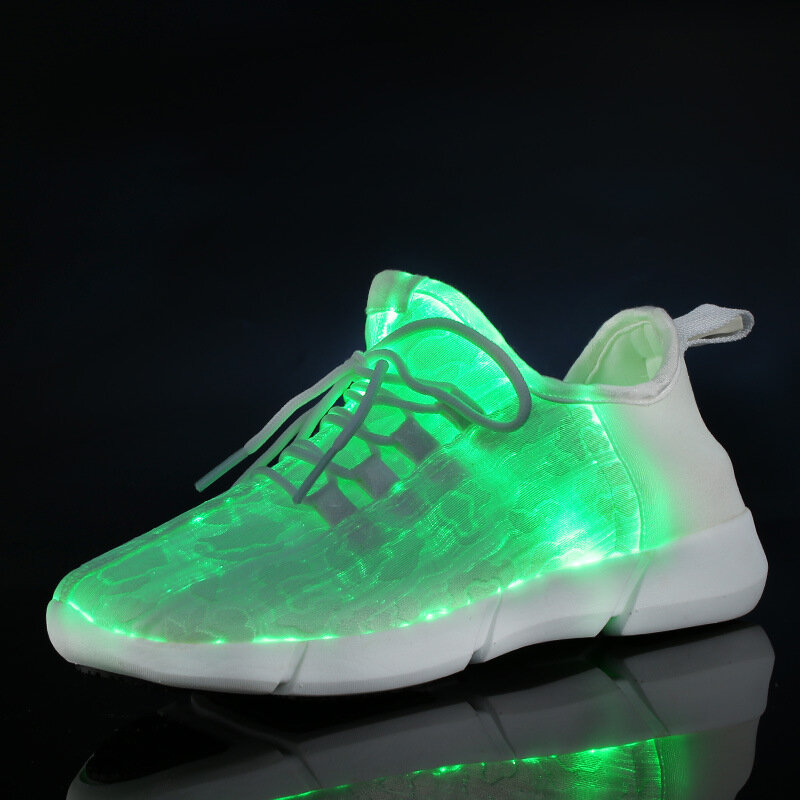Sepatu bercahaya anak laki-laki dan perempuan, sneaker bercahaya LED dengan lampu USB isi ulang anak-anak dan dewasa