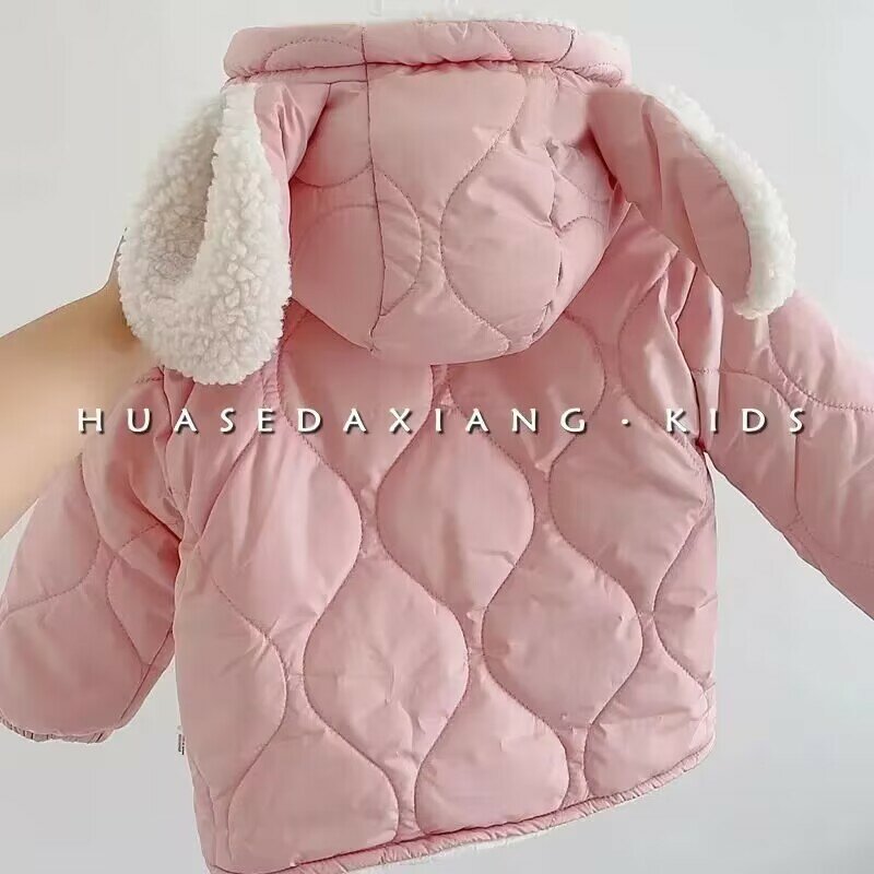 Abrigo de lana de cordero con capucha para niña pequeña, abrigo de algodón cálido, ropa coreana para niños, dulce y lindo, invierno, 2023
