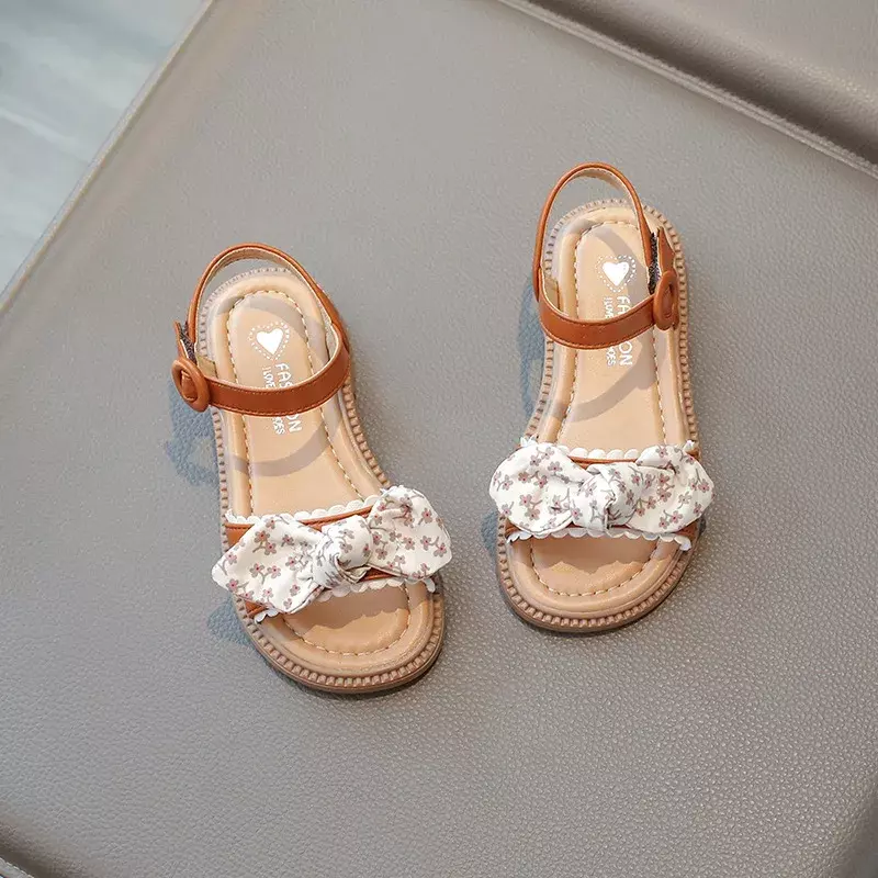 Sandal anak-anak baru Sandal dasi kupu-kupu manis untuk gadis cantik mode musim panas kasual anak-anak putri Sandal pantai ujung terbuka lembut