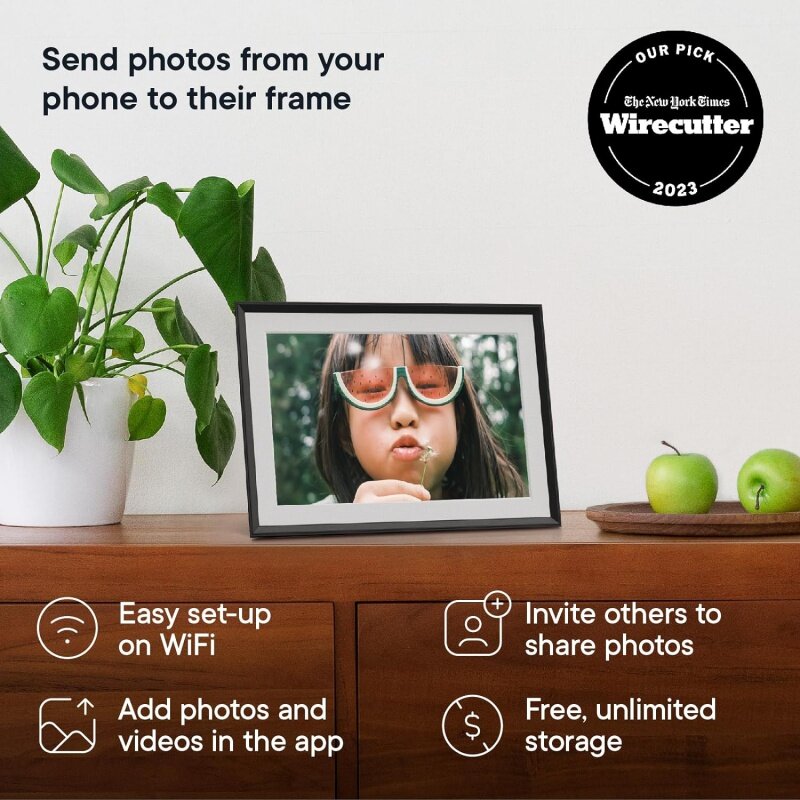Aura Carver WiFi Digital Picture Frame, os melhores presentes do Wirecutter, enviar fotos do telefone, armazenamento gratuito, 10,1"