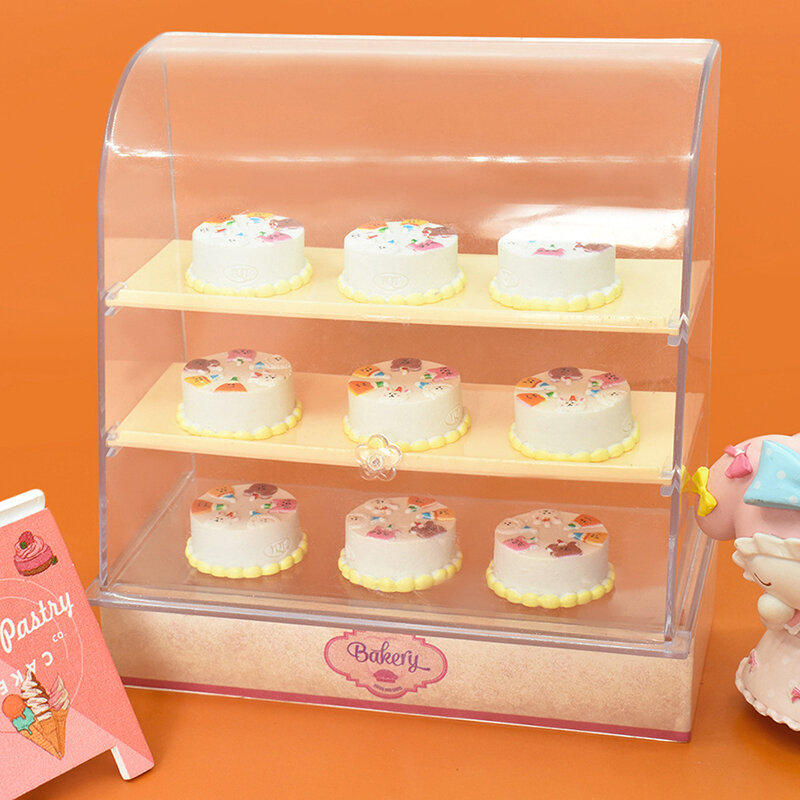 Dollhouse Mini Cartoon Cake Model, Bonecas de aniversário tridimensionais, Decoração para casa