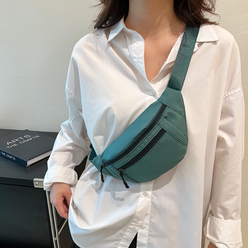 Torebki damskie na wyprzedaży 2023 wysokiej jakości minimalistyczna saszetka biodrowa nowa nylonowa torba na klatkę piersiową rekreacyjna torba na ramię