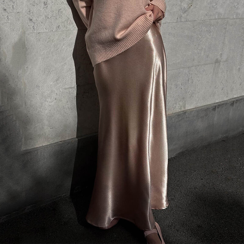 OMSJ Różowe złoto Francuski styl dojeżdżający do pracy Satynowe jedwabiste gładkie spódnice z rybim ogonem 2024 Eleganckie kobiece uliczne wszechstronne proste pół spódnice