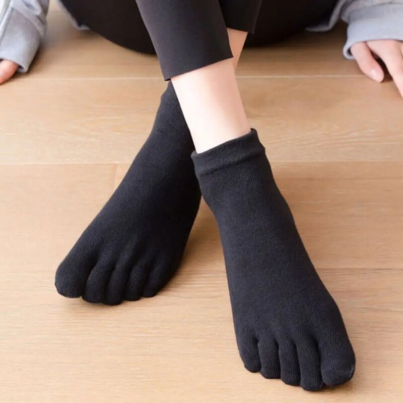 Warm Solid Color Unisex Harajuku Cotton Thicken Five Finger Socks Women Hosiery Non-Slip Sports Fitness Socks