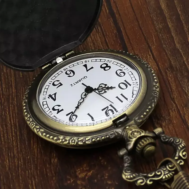 Reloj de bolsillo con colgante de bronce para hombre y mujer, colgante de cadena con colgante de martillo de Hoz, insignia soviética de la URSS Vintage, emblema de moda, regalo