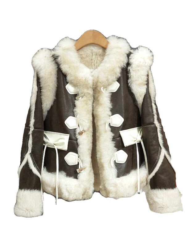プリンセスマイル-本物のウサギの毛皮の統合ジャケット、短い牛のホーンのバックル、牛革のウールの襟