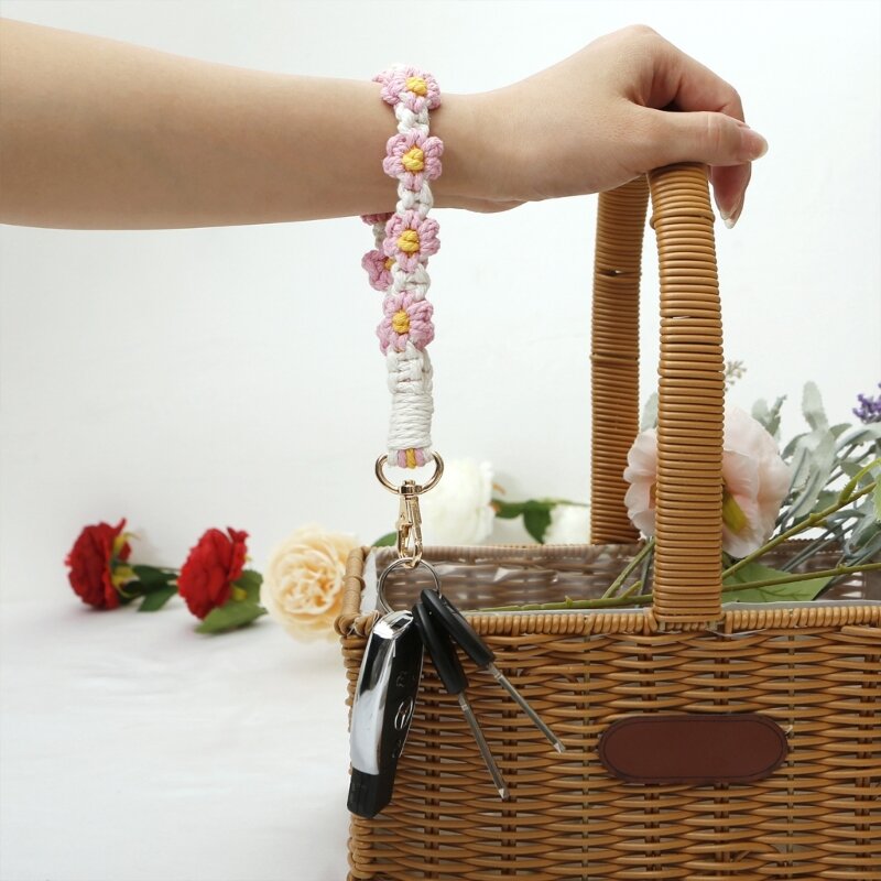 A2ES Handmade Keychain Keyring Bohemia Flower Vintage Crocheted Bracelet Gift Cute Flower Keychain Accessories Handwoven