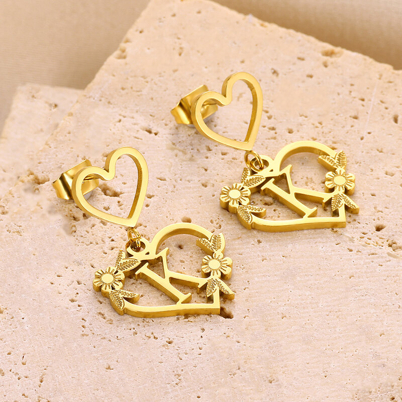 Anting inisial bunga untuk wanita anting alfabet huruf Hati baja tahan karat warna emas perhiasan tindik telinga hadiah Aksesori