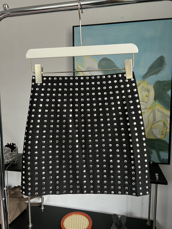 Studded skirt 23 new y2k Heavy rivets decorated A-line version of high Fanny pack hips mini black skirt