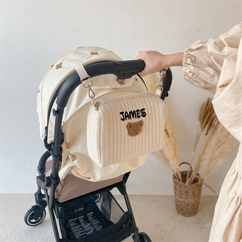 Подвесная сумка для детской каретки с индивидуальным именем, многофункциональная уличная сумка для мамы с медведем, индивидуальные для хранения детской коляски сумки