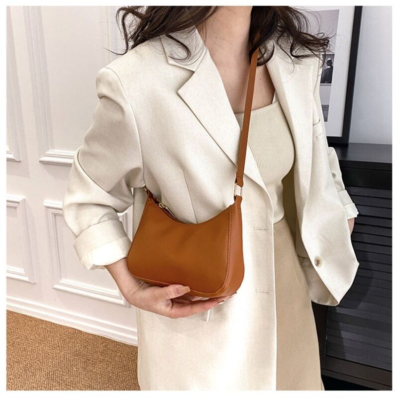 PU Leather Shoulder Underarm Bag Retro Large Capacity Solid Color Women's Fashion Handbags Lightweight Exquisite Shopping Bag
