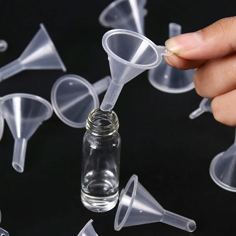 10 Stück Mini-Kunststoff-Trichter kleiner Mund flüssiges Öl Trichter Labor bedarf Werkzeuge Schule experimentelle Lieferungen