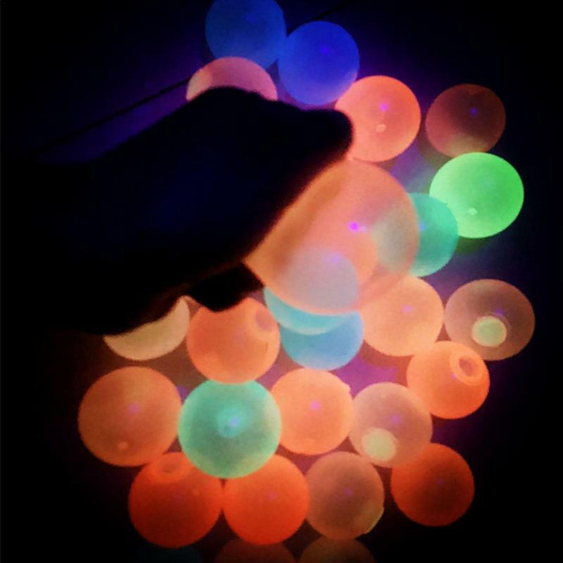 Bola lengket bercahaya pesta fluoresensi bersinar Anti stres bola dekorasi rumah anak-anak hadiah kecemasan mainan menyala dalam gelap bola lengket