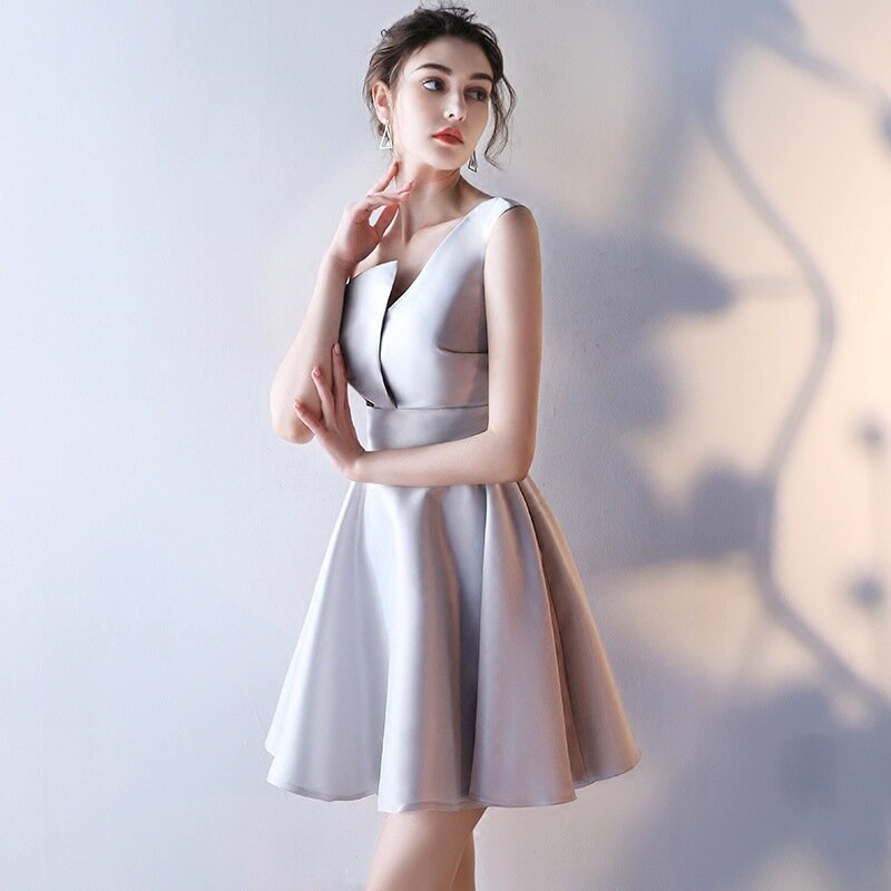 새로운 한국 버전 짧은 불규칙한 목선 허리 슬림 우아한 드레스 파티 작은 드레스, 여성 의류