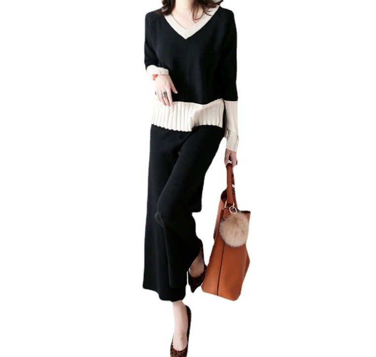 New Light Mature Style Women's Fashion Versatile Knitwear Black and White Panel Top Casual Two Piece Loose Wide Leg Trouser Set