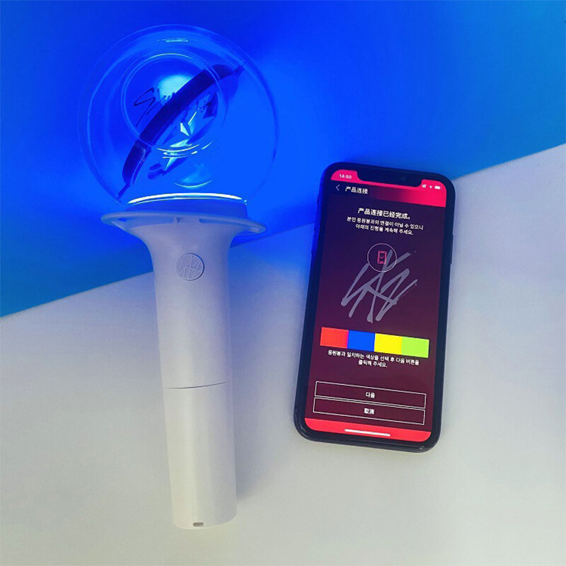 Mode Kpop Lightstick Voor Afgedwaald Kinderen Lightstick Met Bluetooth Concert Handlamp Glow Light Stick Flitslamp Fans Collectie