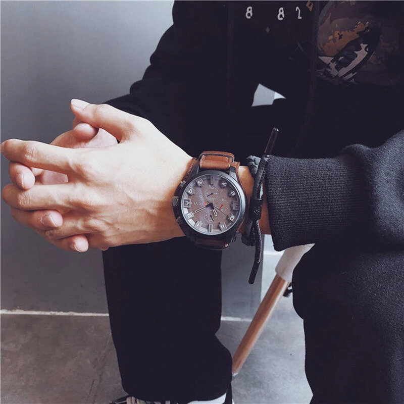 Yikaze-男性用高級レザークォーツ時計,クラシック,レトロ,防水,大ダイヤル,日付,ビジネス腕時計