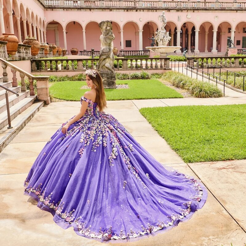Romantyczna suknia balowa z dekoltem w kształcie suknie balowe Quinceanera błyszcząca kolorowa aplikacja księżniczka długa słodka sukienka 16 przedsionek