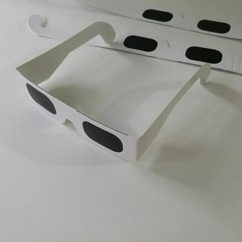 Gafas de Eclipse Solar 3D, lentes de papel, Color aleatorio, observación Total, Eclipse Solar al aire libre