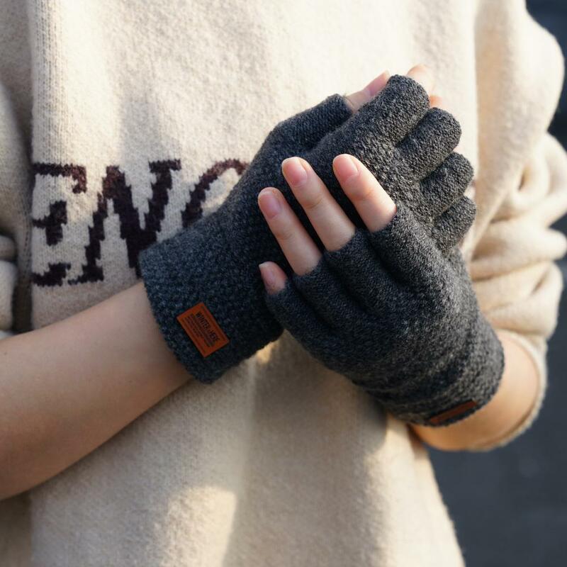 ถุงมือครึ่งนิ้วผ้าขนสัตว์หนาฤดูหนาวสำหรับผู้ชายแบบครึ่งนิ้วเขียนแบบถักอบอุ่นสำนักงานป้ายหนายืดหยุ่น W4p4ขับรถกลางแจ้ง