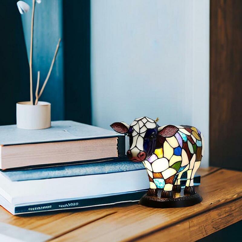 Настольная лампа для чтения, лампа с теплым светом, цветная настольная лампа в форме коровы, с питанием от Usb, для комнаты, спальни, украшение для стола, из смолы