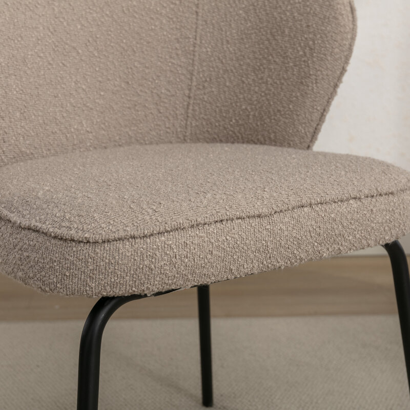 Элегантный комплект из 2 предметов, кофейные обеденные стулья Boucle Fabric с гладкими черными металлическими ножками; Стильный и удобный вариант сидения для