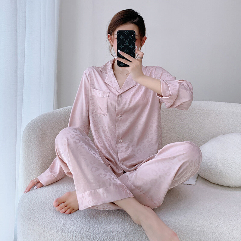 Pijama Sexy con estampado de leopardo para mujer, ropa de dormir informal holgada con solapas de manga larga, lencería íntima para primavera y otoño