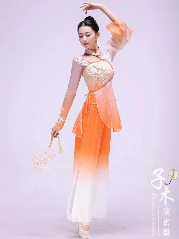 Traje de dança clássica para mulheres, roupas de prática chinesas, mulheres flutuantes, Yangge Fan Dance Traje, Traje de performance, Novo