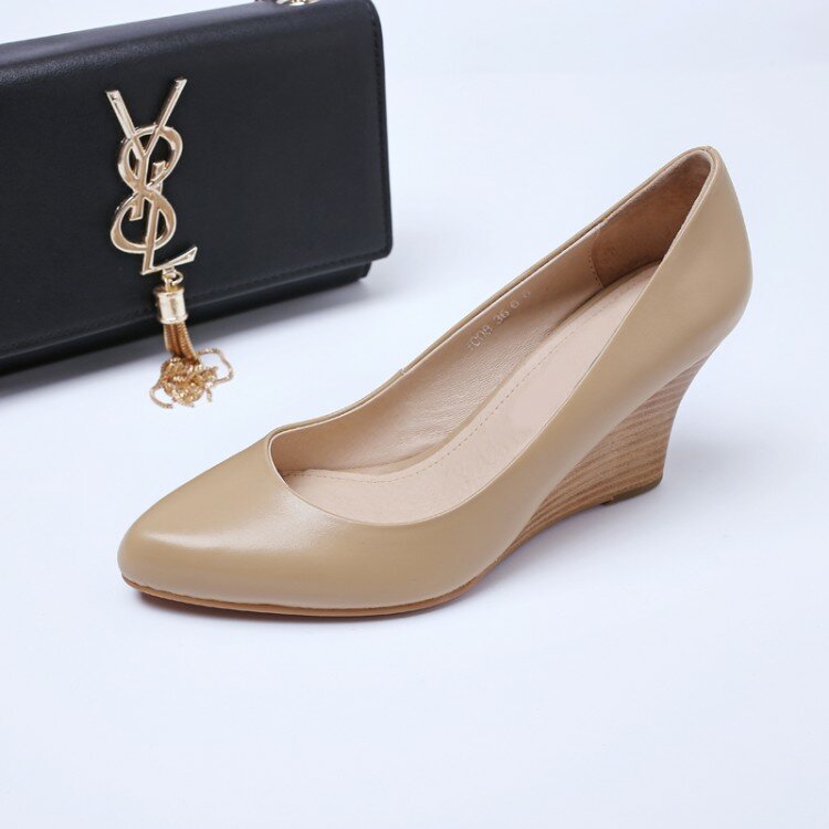 女性の本革の靴,22〜24.5 cmのハイヒールの靴,カジュアルなスタイル,春と秋に最適