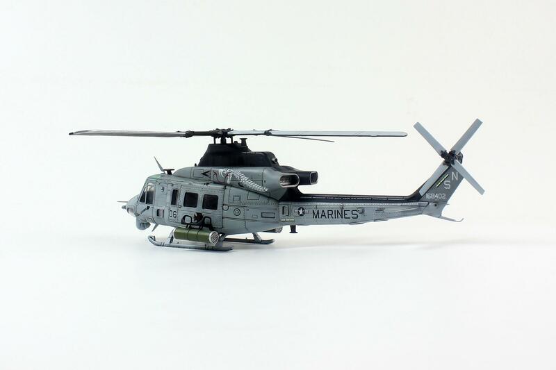 드림 모델 DM720018 1/72 UH-1Y '베놈 'USMC 헬리콥터 (플라스틱 모델)