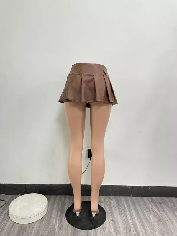 Mini saia de couro sexy feminina, vestido sexy bonito, streetwear Y2K, lápis de cintura alta, saias curtas plissadas, roupas de verão, 2024