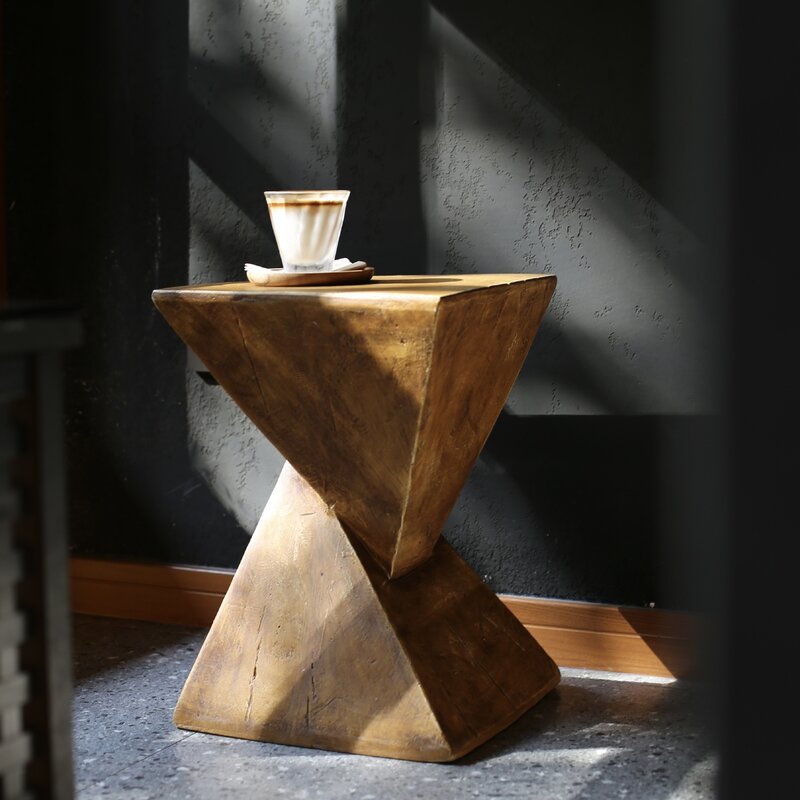Cadeira de mesa lateral com design nórdico, mesa de café geométrica simples, arte moderna na sala de estar, estilo industrial, wabi-sabi
