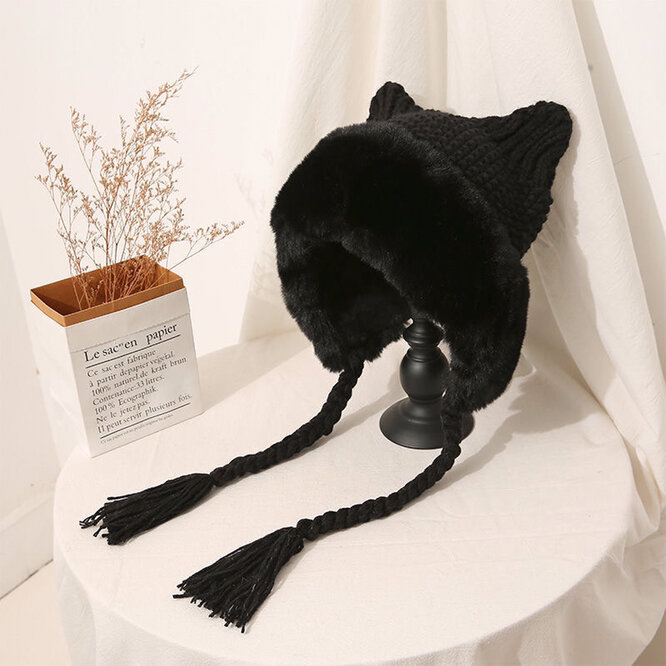 Inverno bonito gato orelhas de pelúcia mulher espessada malha imitação de pele borla trança menina chapéu grosso calor ao ar livre branco