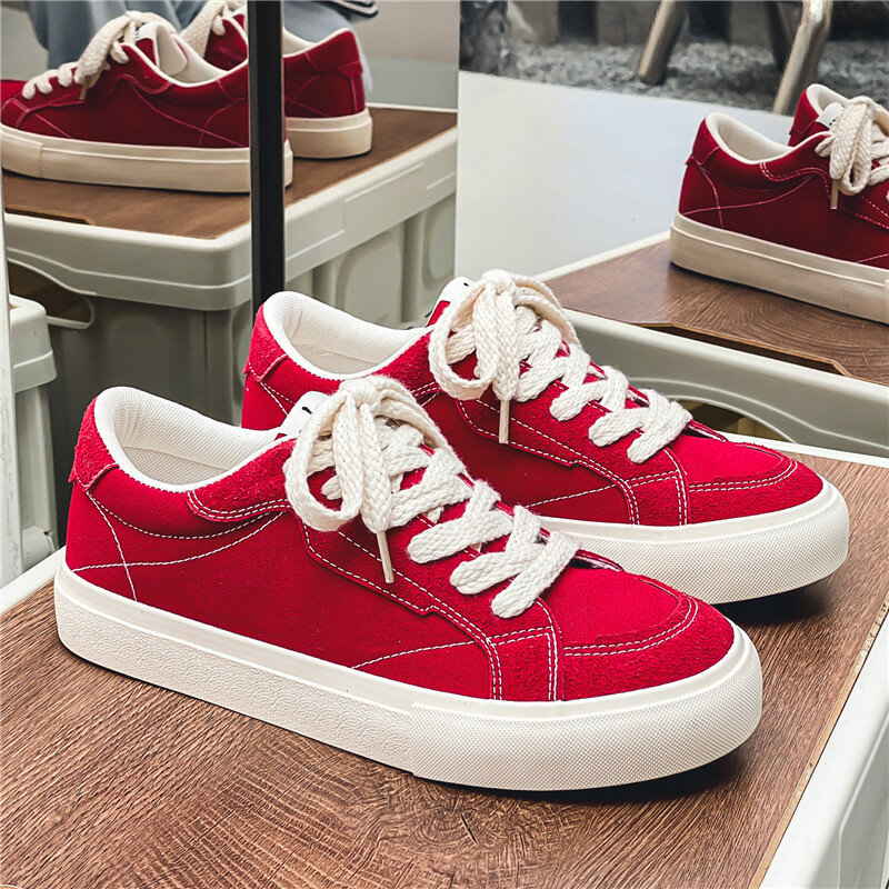 Classic Red Canvas Shoes Men Designer Lace-up Vulcanized Shoes Fashion Canvas Sneakers Men Breathable Casual Skateboard Sneakers
