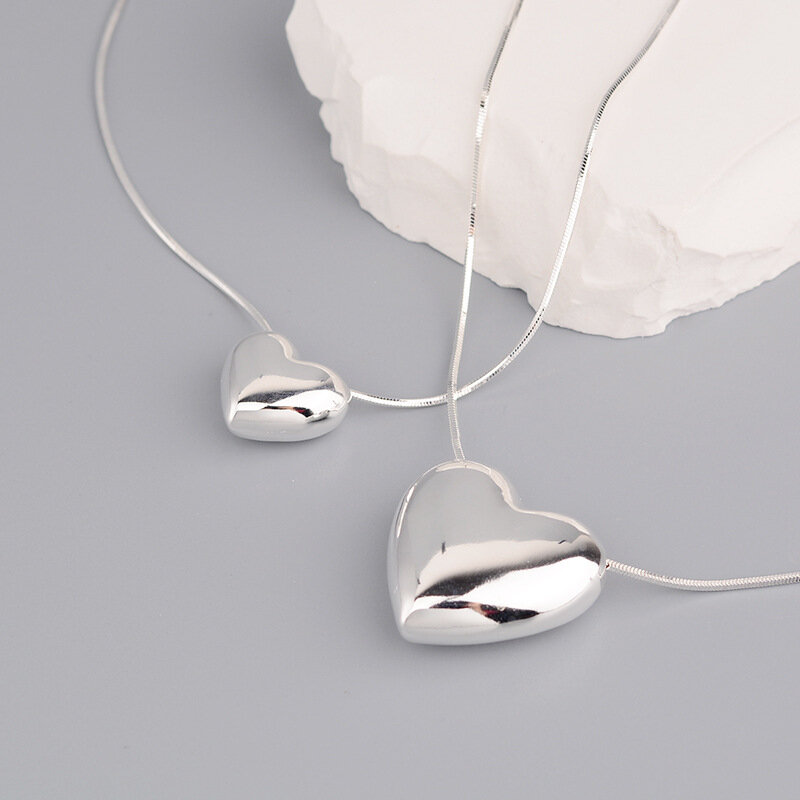 Ожерелье-чокер из серебра 100% пробы с сердечками