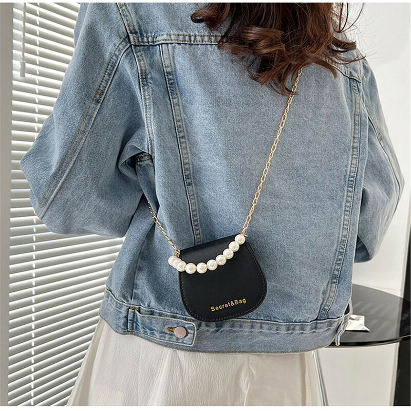 Borsa a catena Mini borsa di perle moda donna nuova borsa a tracolla elegante borsa a tracolla portatile piccola borsa quadrata 2023 nuova