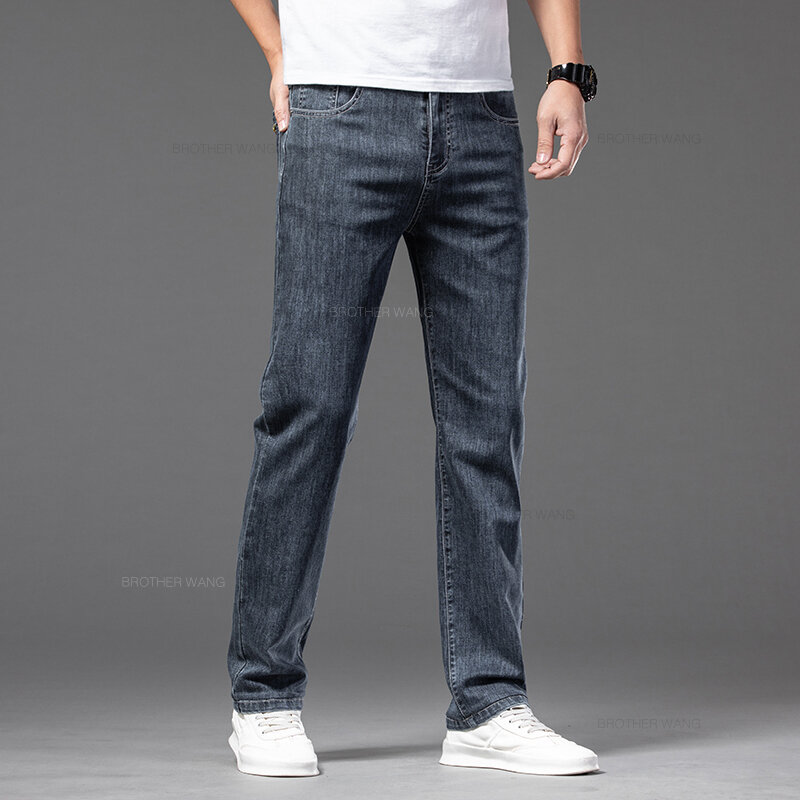 2024 letnie nowe męskie cienkie dżinsy elastyczne w talii luźne proste wygodne casualowe spodnie jeansowe spodnie markowe Plus rozmiar 42 44 46